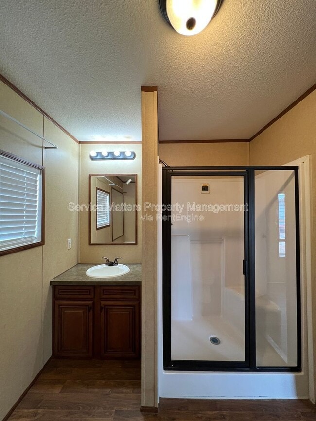 Building Photo - 4831 Douglas Dr