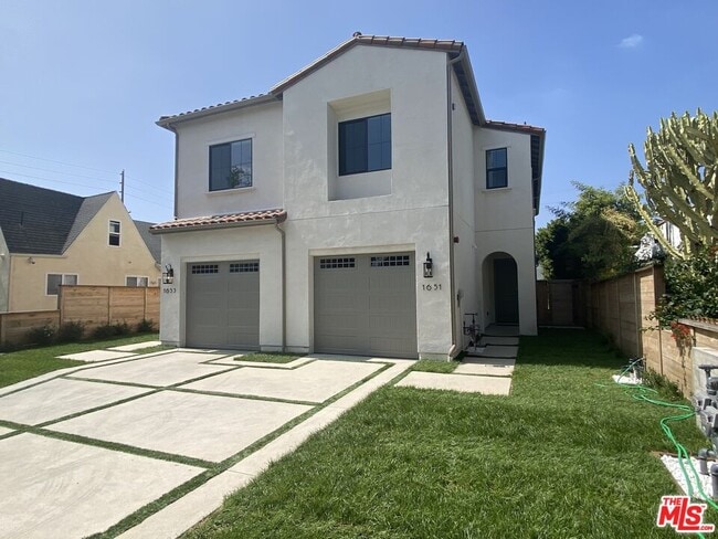 Building Photo - 1651 S Hayworth Ave