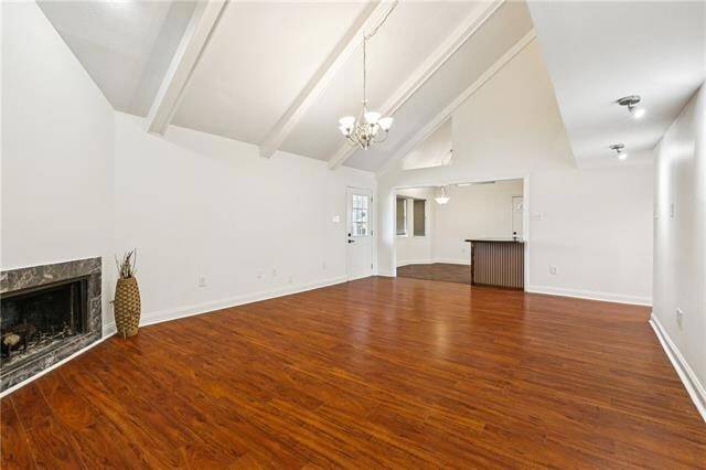 Building Photo - 3816 Riverland Dr