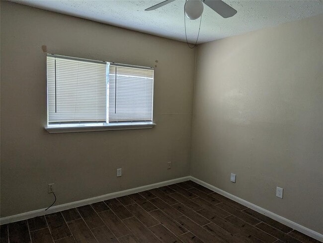 Building Photo - 20226 Apache Gardens Ln