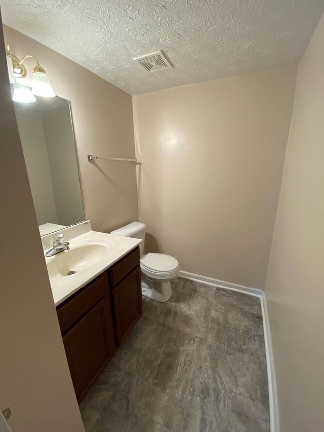 Building Photo - 4221 Dobbin Cir