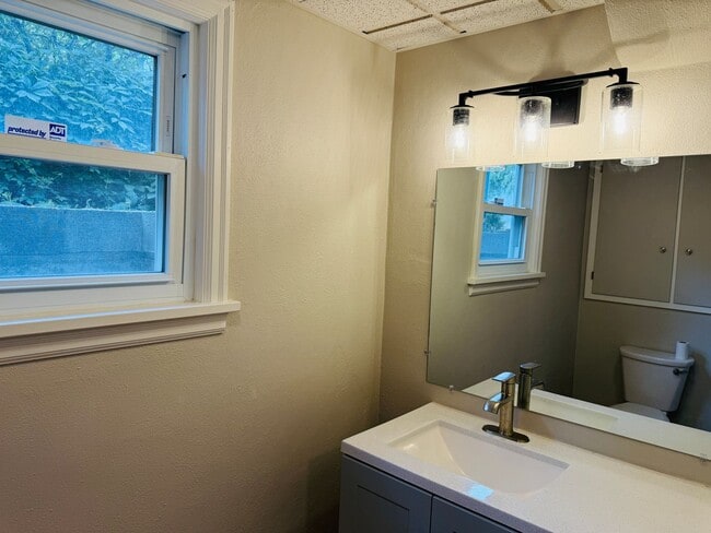 Building Photo - BRAND NEW REMODEL