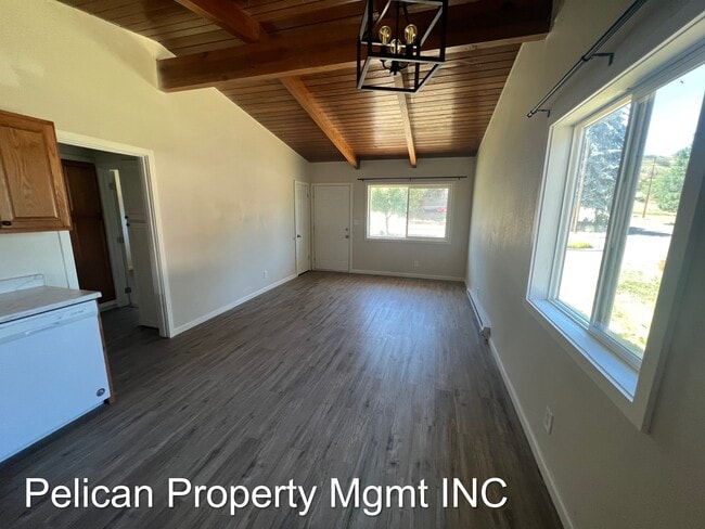 Building Photo - 1339 California Ave