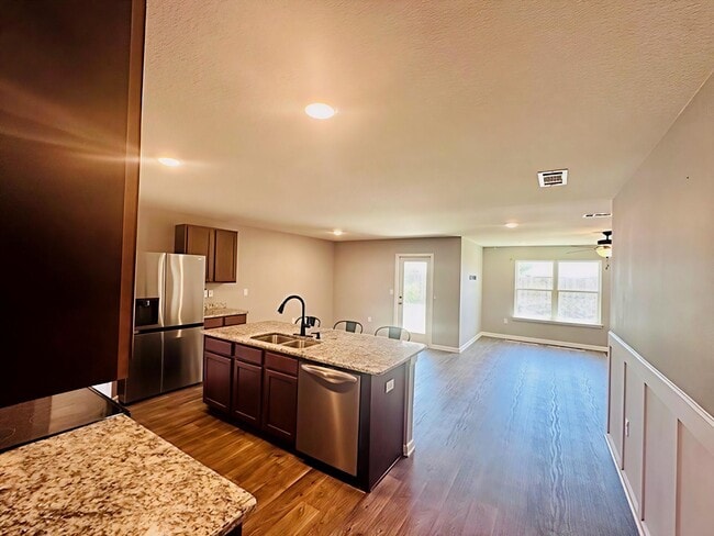 Building Photo - 833 Moorhen Wy