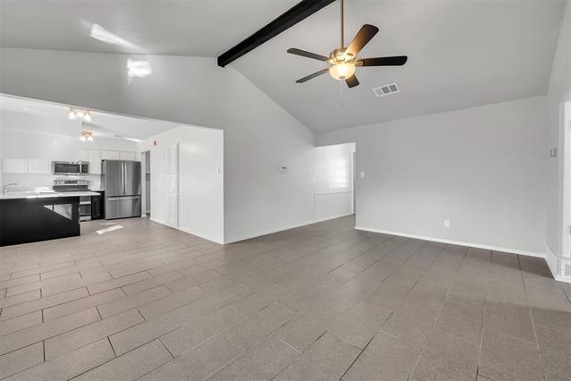 Building Photo - 121 Quail Creek Dr