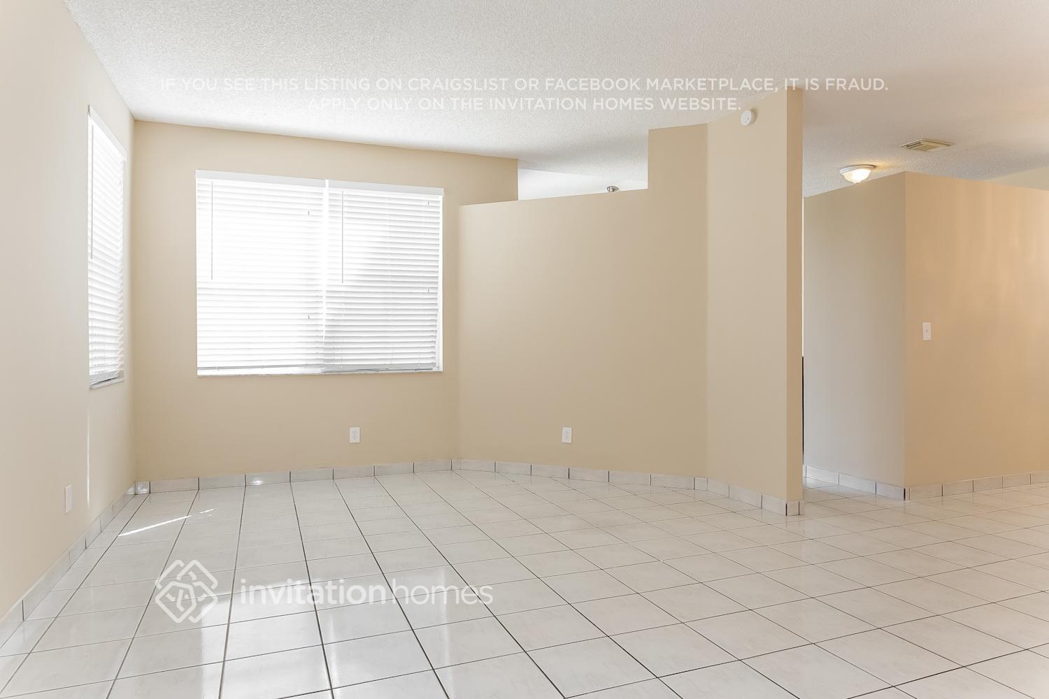 Building Photo - 2031 NW 190th Ave