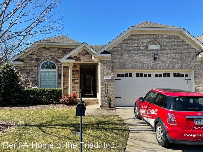 Primary Photo - 3 br, 2 bath House - 1921 A Strathmore Drive