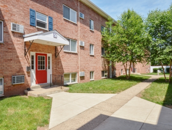 Boothwyn Court Apartments - 2820-2826 Chichester Ave Boothwyn PA 19061 ...