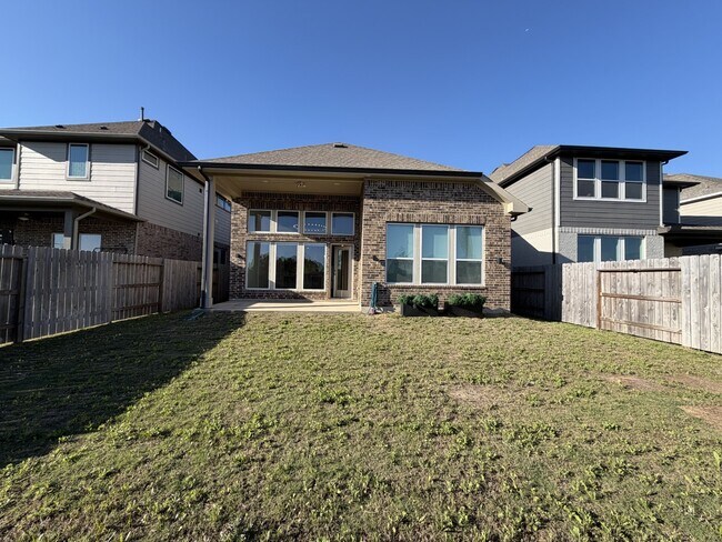 Building Photo - 368 Mallorn Ln