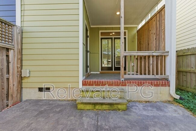 Building Photo - 1320 N 32nd St