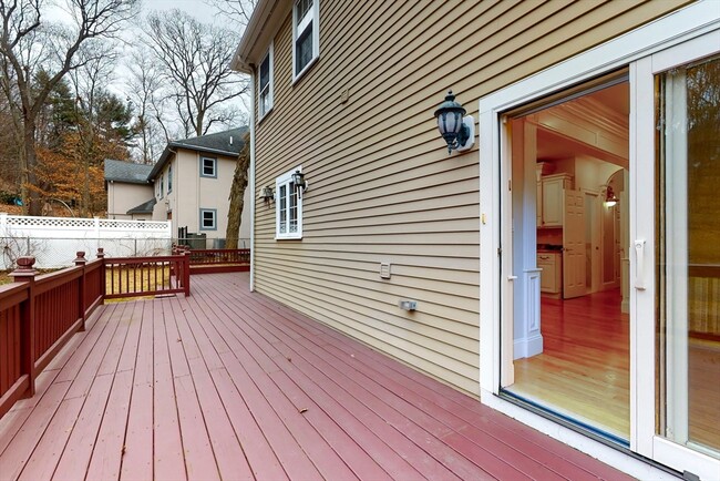 Building Photo - 455 Waban Ave