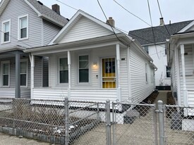 Building Photo - 1585 E 32nd St