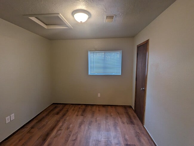 Building Photo - 500 23rd Ave