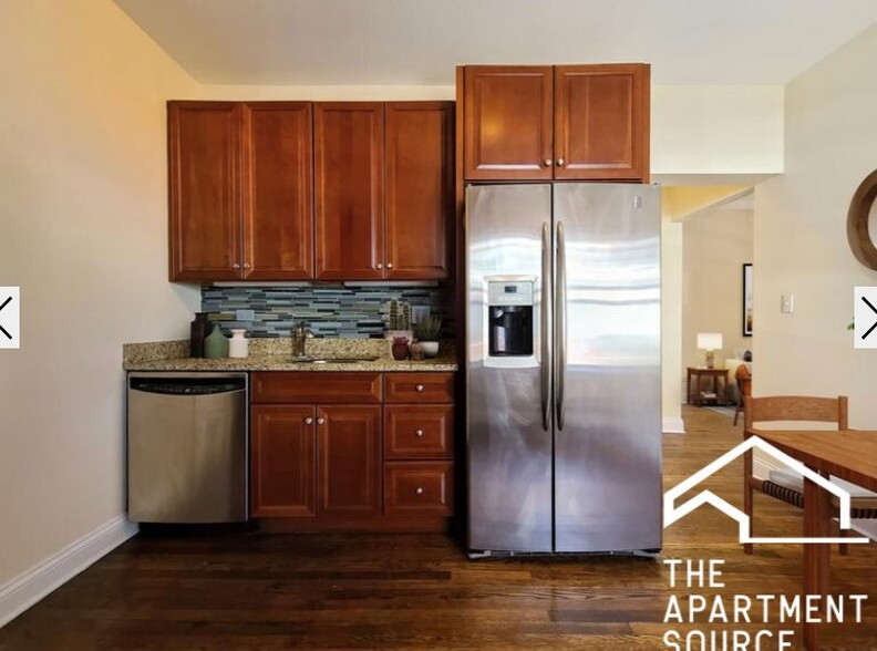 Building Photo - 750 W Addison St