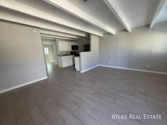 Building Photo - 3451 N Flowing Wells Rd