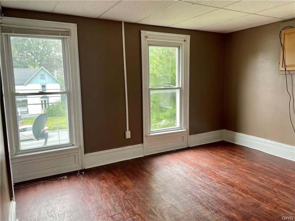 Building Photo - 820 Mill St