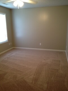 Building Photo - 2614 E Oaklawn Ct