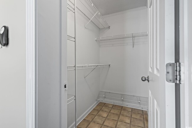 Building Photo - 257 Stone Throw Dr