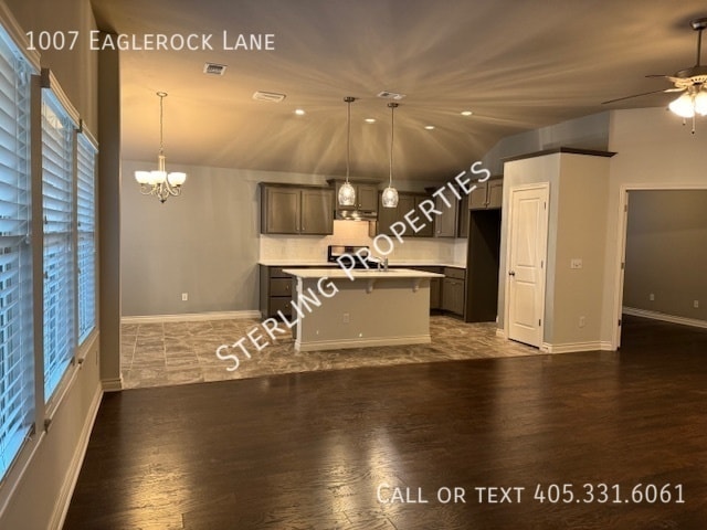 Building Photo - 1007 Eaglerock Ln