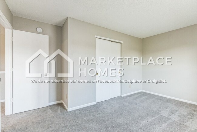 Building Photo - 10760 August Dr