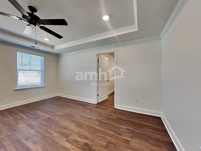 Building Photo - 515 Plumeria Ln