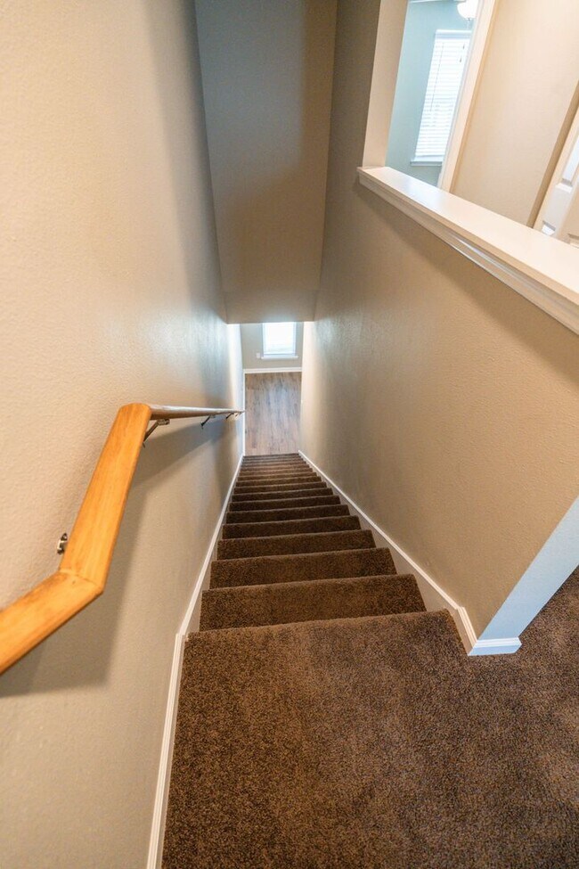 Building Photo - 3/3 Condo in Mission Overlook-MOVE IN SPEC...