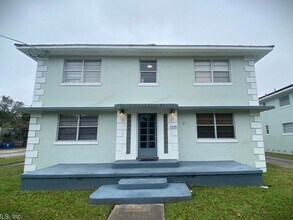 Building Photo - Charming 1/1 in Historic San Marco!