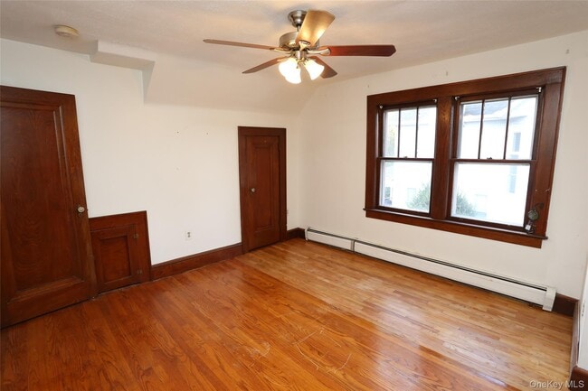 Building Photo - 113 Brewery Rd