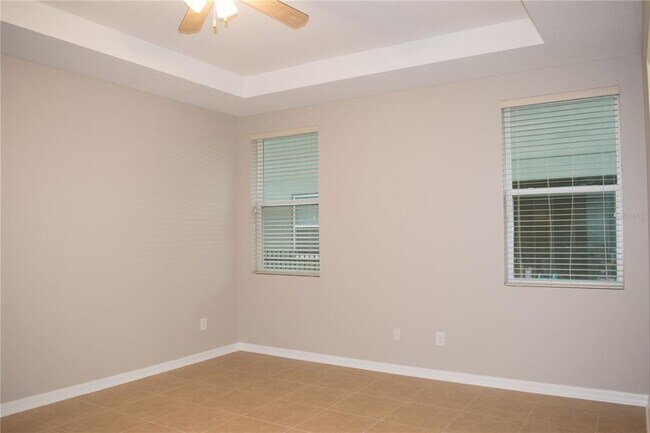 Building Photo - 8112 Summerlake Groves St