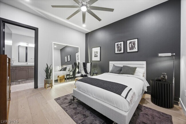 Building Photo - 4575 Dean Martin Dr