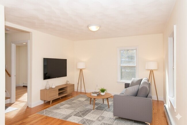 Building Photo - 18 Union St