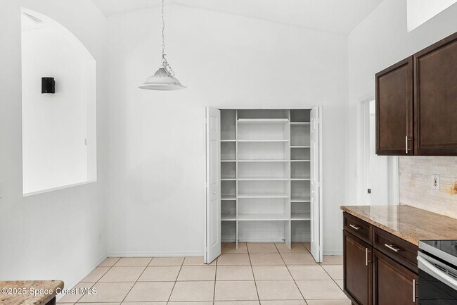 Building Photo - 268 Fitchburg St SW