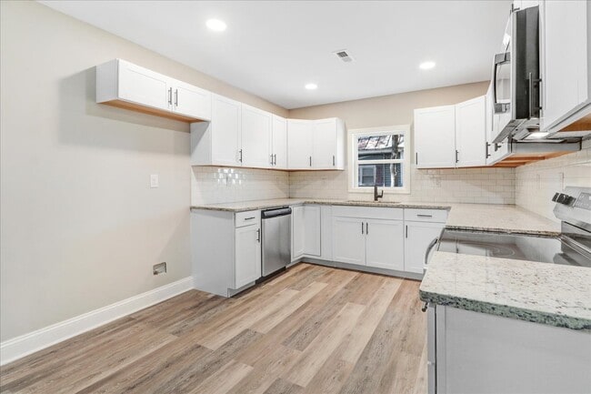 Building Photo - 1211 North St