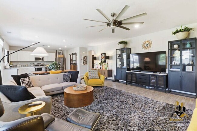 Building Photo - 8256 Schellhous Dr