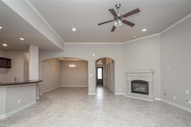Building Photo - 2048 Brookmont Dr