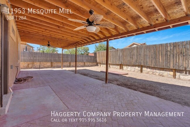 Building Photo - 11953 Mesquite Miel Dr