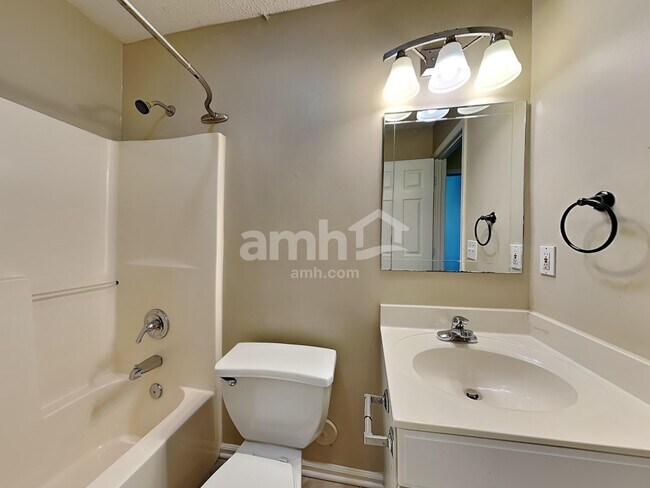 Building Photo - 6307 Stonewick Dr