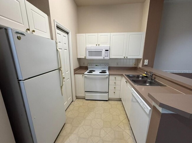 Building Photo - 5174 Northridge Rd