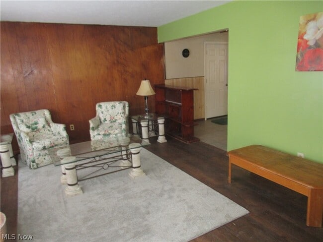 Building Photo - 7594 Southland Rd