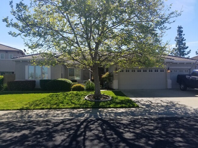 Building Photo - 1511 Eriswell Dr