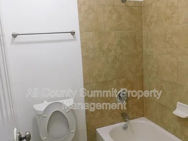 Building Photo - 3784 S Ceylon Way