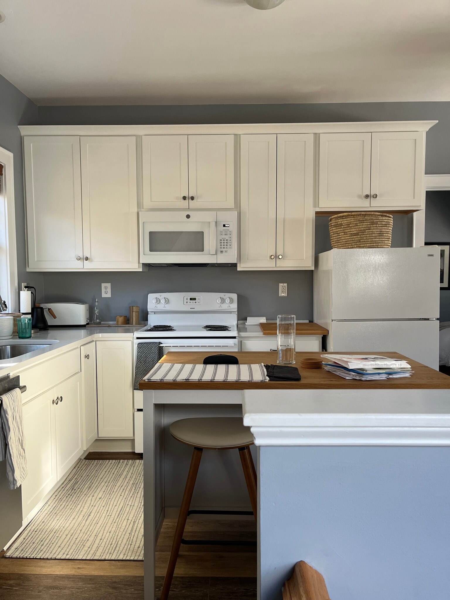 Kitchen (Island not Included) - 106 Caty Ln