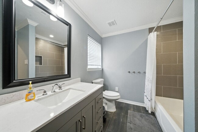 Building Photo - 10322 Sageplum Dr