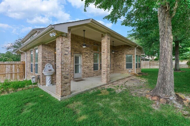 Building Photo - 8406 Oak Villa Ct