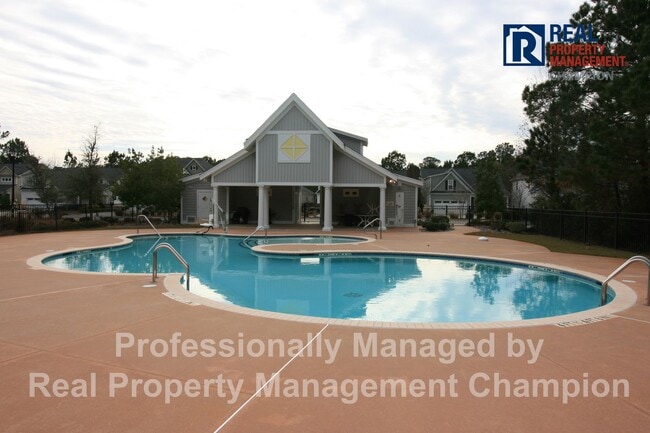 Building Photo - Immaculate 4 BD/3 BA Home w/Screened Porch and Fenced Back Yard