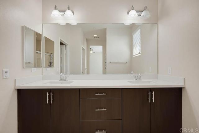 Building Photo - 42910 Avenida Amistad