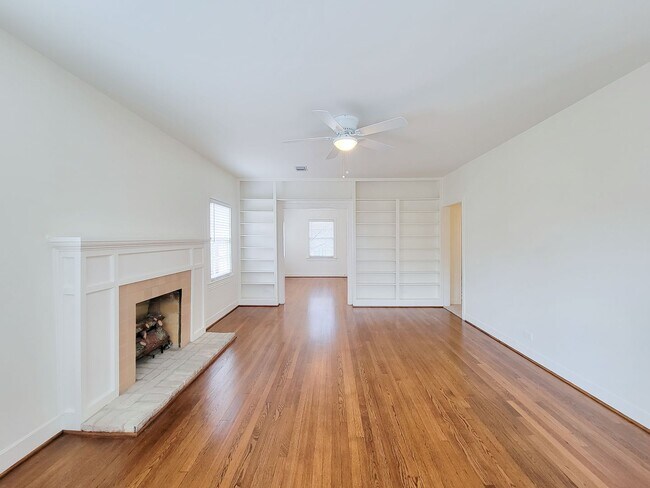 Building Photo - 1728 Hawthorne St