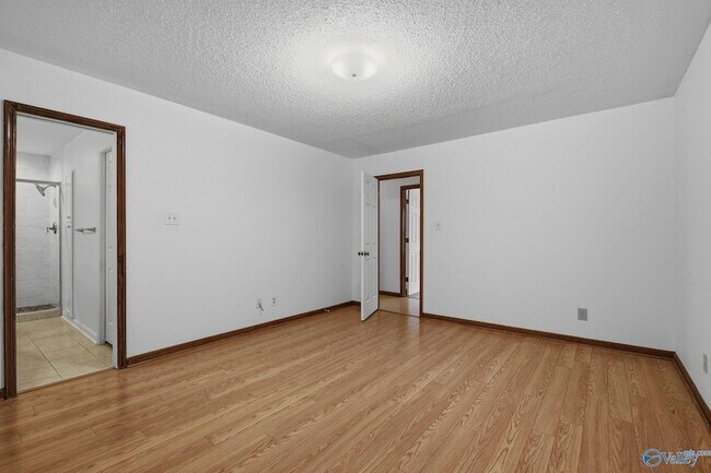 Building Photo - 9010 Cannstatt Dr SE