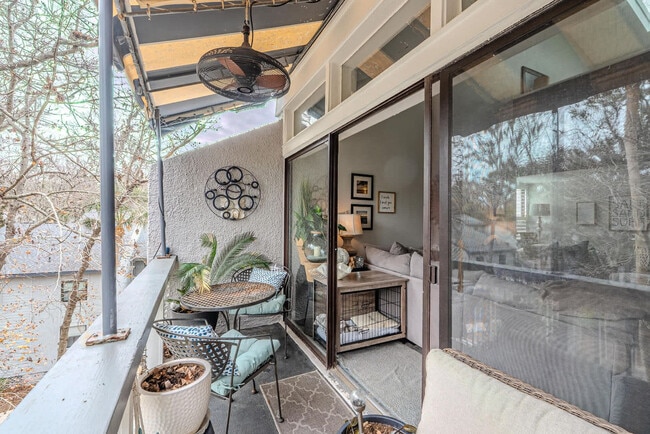 Building Photo - 137 Cordillo Pkwy