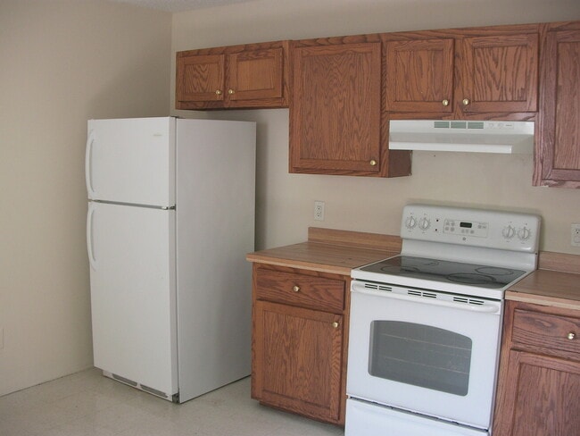 Building Photo - Nice Family Home!